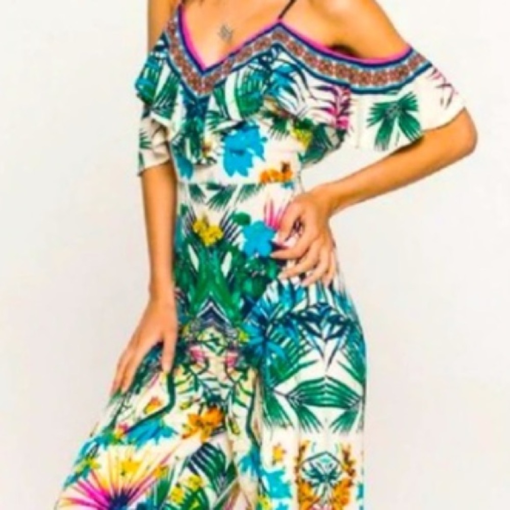 Flying Tomato Floral Jumpsuit Size Medium.
